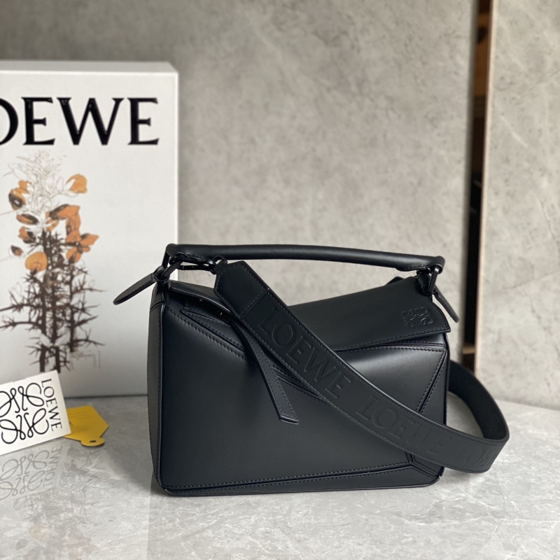 l*ew* handle bags